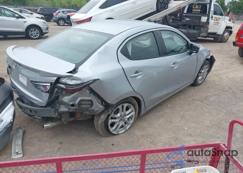 2017 Toyota Yaris Ia z USA, uszkodzony, nr VIN 3MYDLBYV0HY166400